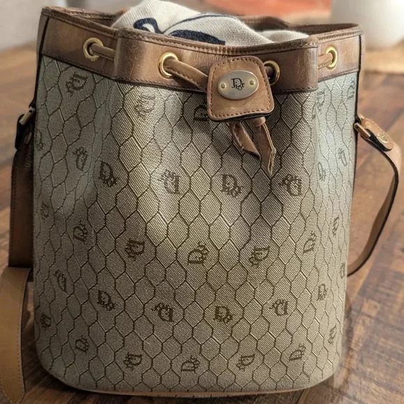 Authentic Vintage Christian Dior Bucket Bag + Pouch - Picture 2 of 16